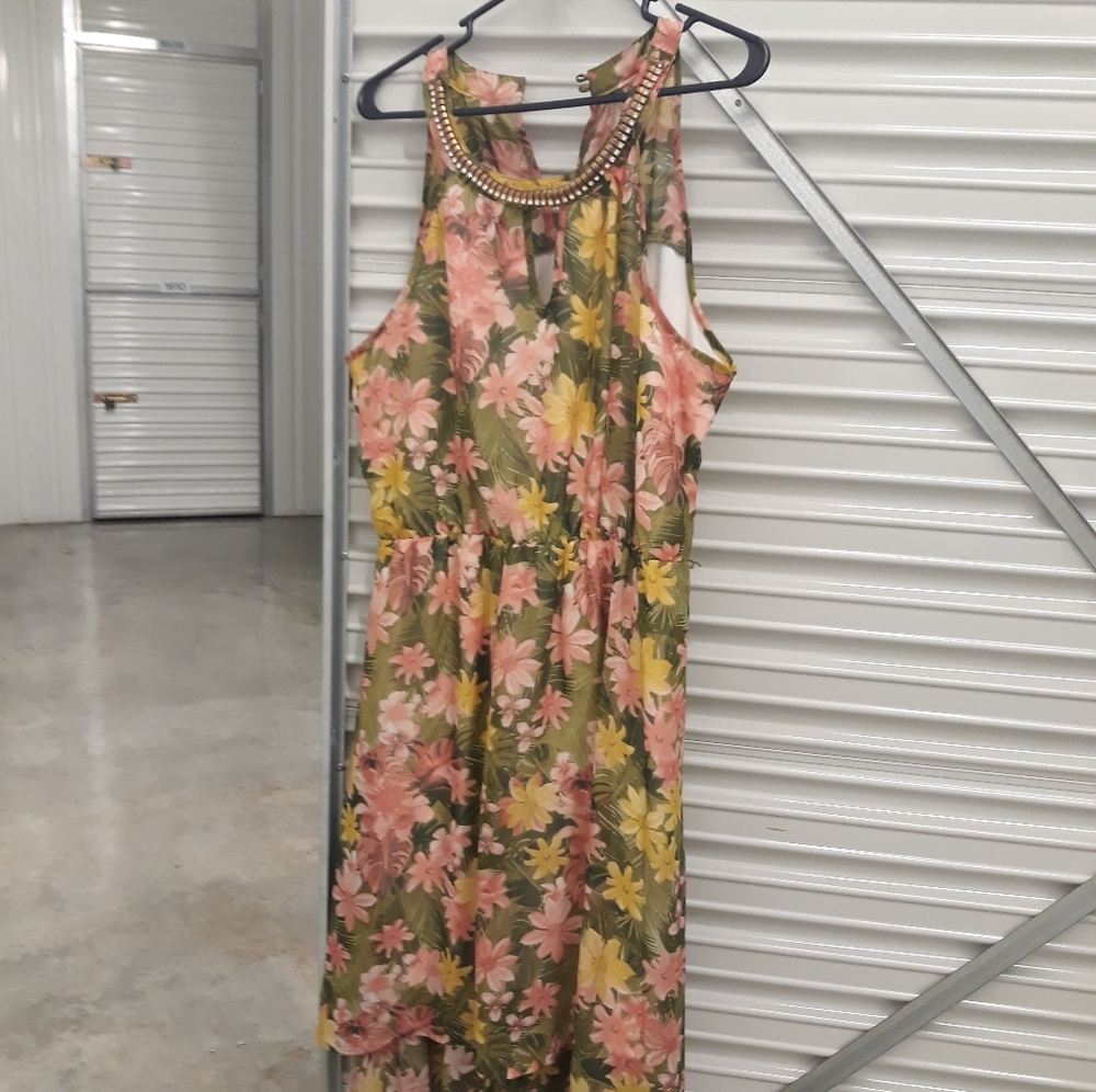 Floral print short in front and long in back dress size L